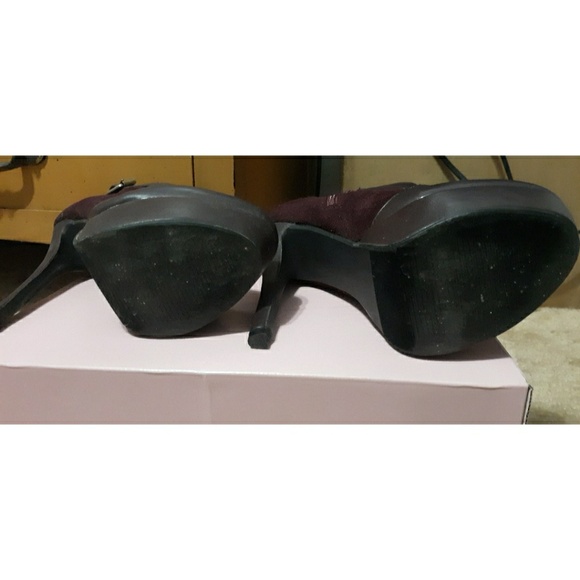 Booties - Picture 5 of 7